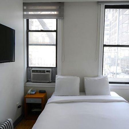 Midtown West Hotel New York Exterior photo